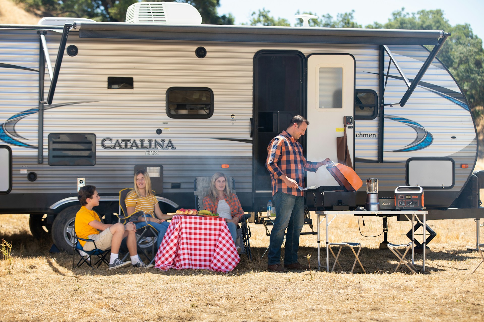 The Ultimate Guide to Renting an RV or Caravan